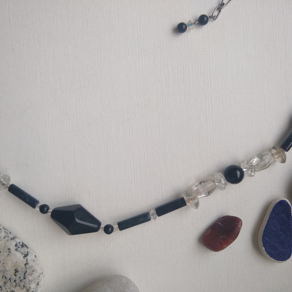 Beautiful necklace - Picture 3 of 8